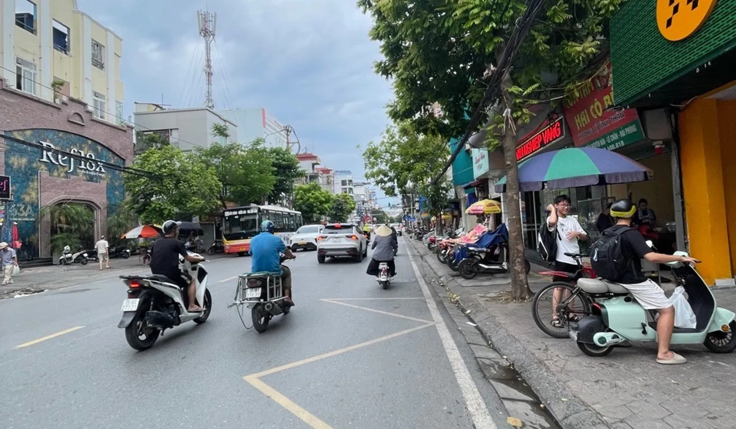 Nhà mặt phố lô góc rộng rãi, vị trí đắc địa tại khu vực Trần Nguyên Hãn... Bán nhà mặt phố tại An Biên, Hải Phòng 01