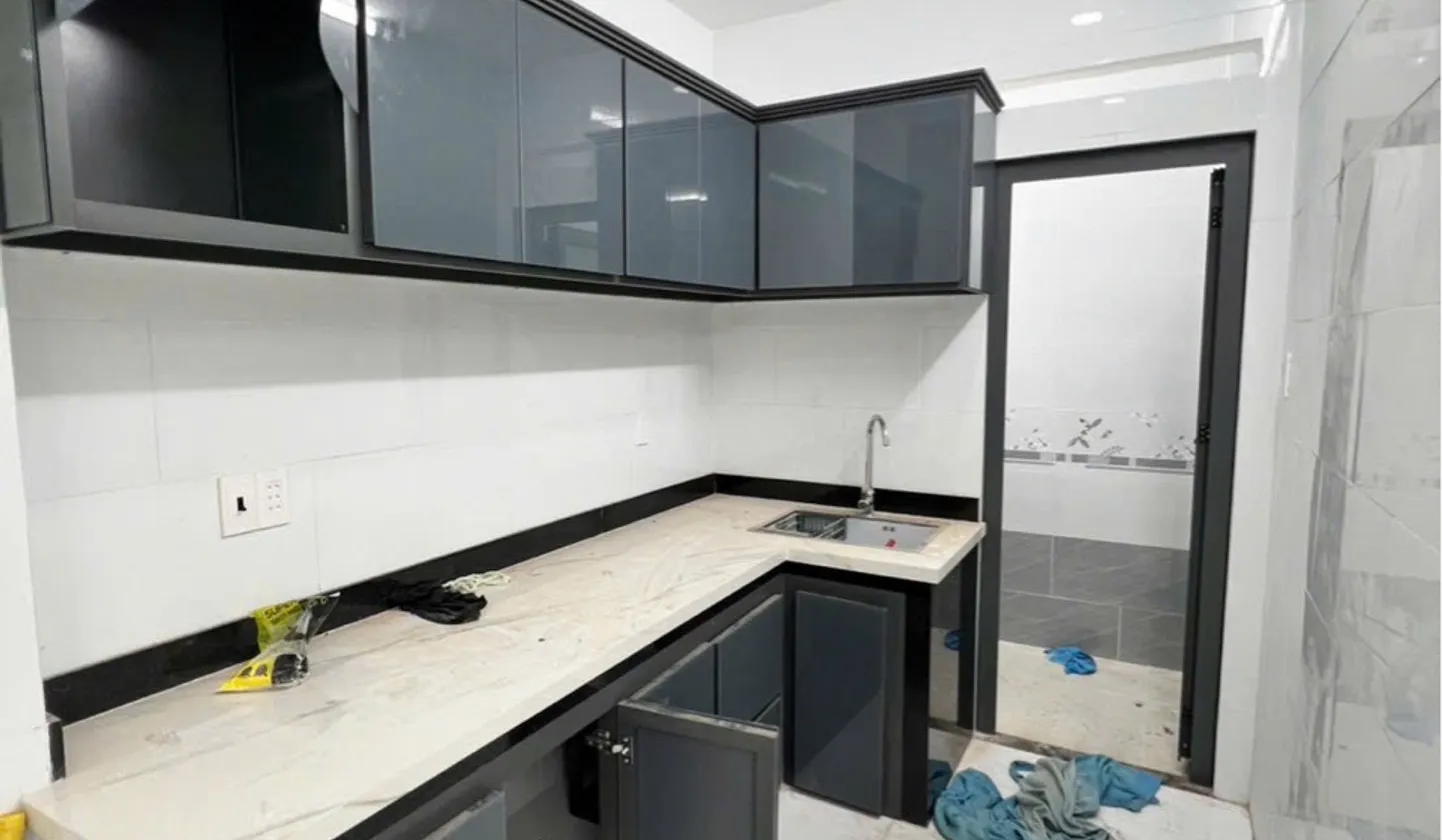 Nhà riêng 3 tầng 4 phòng ngủ tại Bình Đông, giá tốt, cơ hội hiếm có... Bán nhà riêng tại Phú Định, Hồ Chí Minh 01