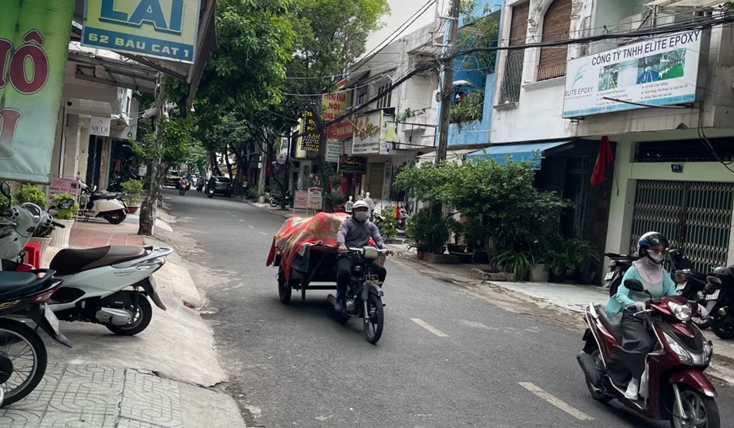Bán nhà mặt phố 2 tầng rộng 112m2 tại Tân Bình, giá 33.5 tỷ... Bán nhà mặt phố tại Tân Bình, Hồ Chí Minh 01