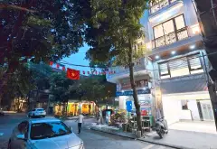 Nhà 8 tầng thiết kế hiện đại, vị trí trung tâm quận... Bán nhà riêng tại Long Biên, Hà Nội 03