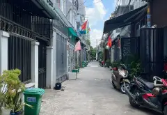 TÌM NHÀ VỪA Ở VỪA BUÔN BÁN? NHÀ 2 TẦNG - HẺM XE HƠI THÔNG NGUYỄN VĂN QUÁ - Q12 - CHỈ 4,2 TỶ.... Bán nhà riêng tại Đông Hưng Thuận, Hồ Chí Minh 01
