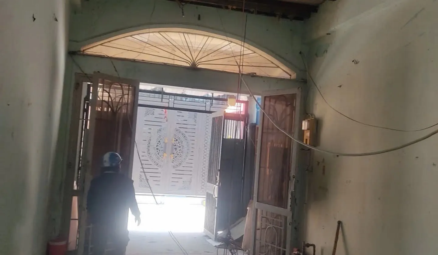 Bán nhà 2 tầng, 50m2, hẻm ô tô, khu dân trí cao tại Nguyễn Suý... Bán nhà riêng tại Phú Thọ Hòa, Hồ Chí Minh 01