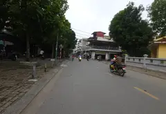 VŨ ĐỨC THẬN- HOA LÂM
E SĨ NHỜ BÁN 50M XÂY 3 TẦNG NHÚ 7Đ... Bán nhà riêng tại Việt Hưng, Hà Nội 02