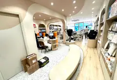 Nhà mặt phố đẳng cấp tại Quận 3 với mặt tiền 6m, vị trí vàng kinh doanh sầm uất... Bán nhà mặt phố tại Xuân Hòa, Hồ Chí Minh 10