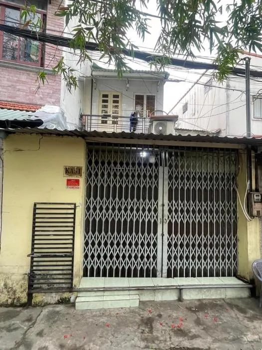 NHÀ HUỲNH TẤN PHÁT Q7 – 30,6M², HẺM THẲNG – GIÁ 3,3 TỶ... Bán nhà riêng tại Tân Thuận, Hồ Chí Minh 01