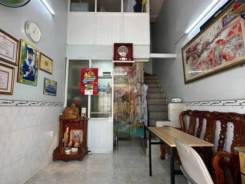 Bán nhà 3 tầng 2 phòng ngủ hẻm ô tô tại Bình Tân giá 1.6 tỷ... Bán nhà riêng tại Bình Trị Đông, Hồ Chí Minh 01