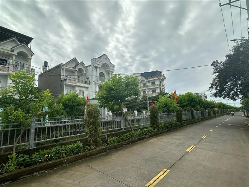 Nhà mặt phố một tầng diện tích 140m² giá ưu đãi tại Quận 12... Bán nhà mặt phố tại An Phú Đông, Hồ Chí Minh 01