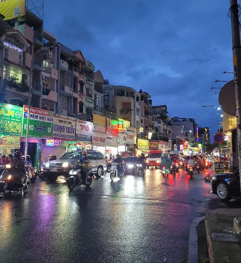 Bán nhà mặt phố diện tích 36m2, mặt tiền 5.2m tại Bình Phú... Bán nhà mặt phố tại Bình Phú, Hồ Chí Minh 01