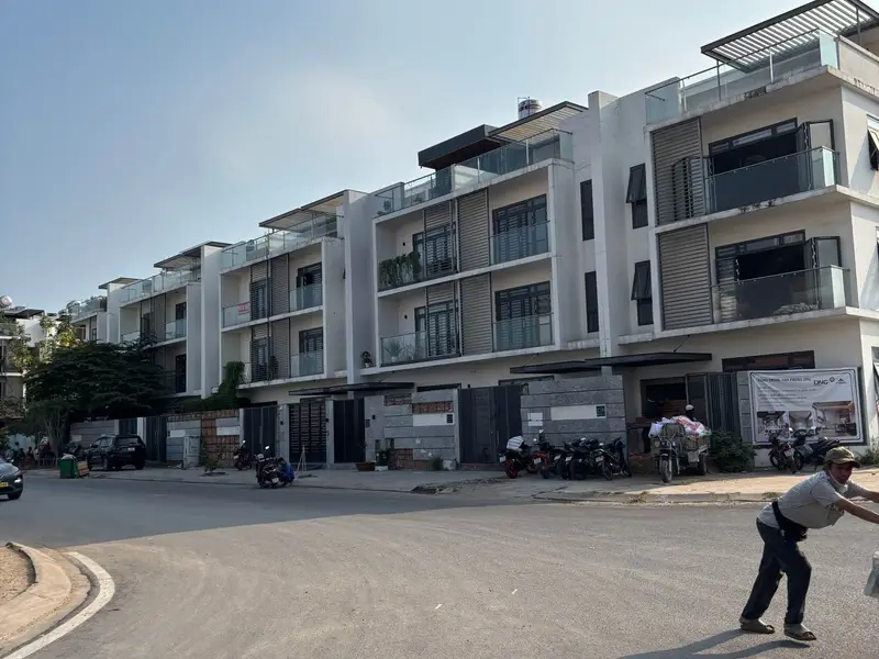 Nhà mặt phố 3 tầng rộng 150m2 giá 50 tỷ tại Quận 2 - LH: 0918604219 C.Loan... Bán nhà mặt phố tại An Phú, Hồ Chí Minh 01