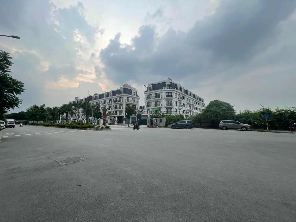 Biệt thự lô góc Foresa Xuân Phương – view Công viên & Hồ Điều Hòa – mặt đường 40m.... Bán nhà mặt phố tại Từ Liêm, Hà Nội 01