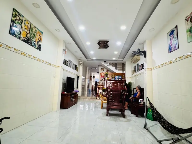 Bán nhà riêng 4 tầng 94m2 tại đường Âu Dương Lân P3 Q8... Bán nhà riêng tại Chánh Hưng, Hồ Chí Minh 01