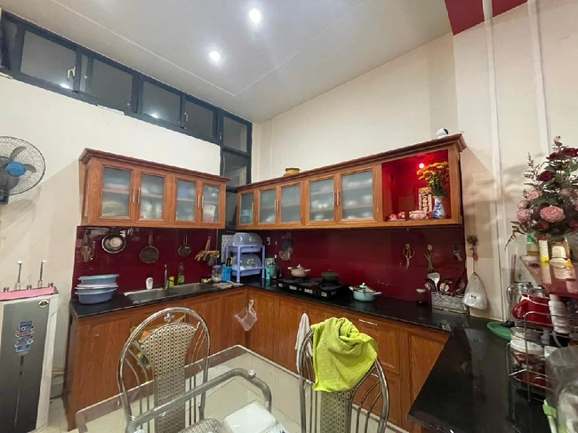 Bán nhà 4 tầng, đường Nguyễn Duy Trinh, phường Phú Hữu, Quận 9, diện tích 68m2, nhỉnh 5 tỷ tại Hồ Chí Minh 01