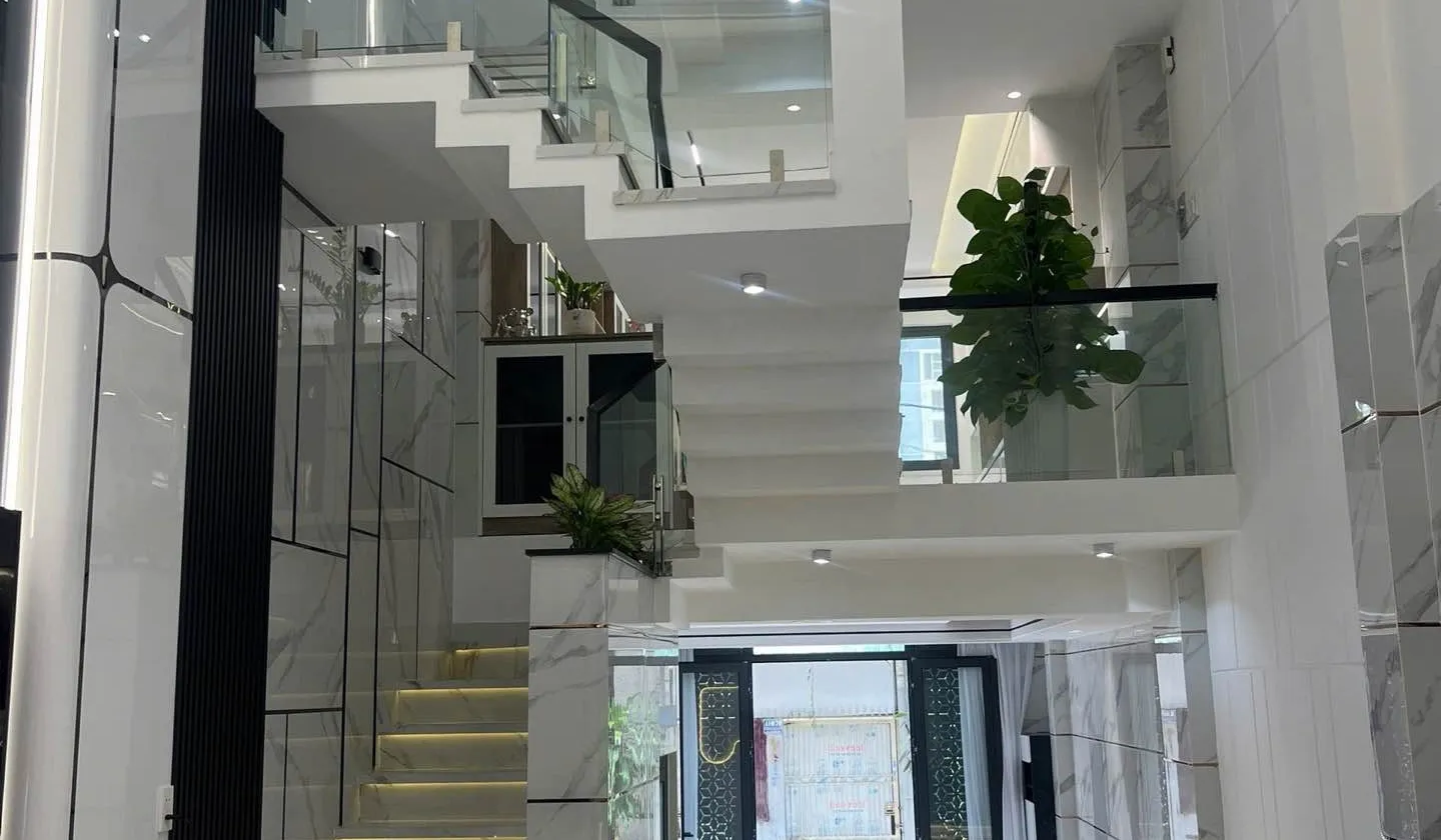 Cơ hội vàng sở hữu nhà 5 tầng hiện đại tại Lê Văn Quới, giá tốt khó lòng có lại... Bán nhà riêng tại Bình Hưng Hòa, Hồ Chí Minh 01