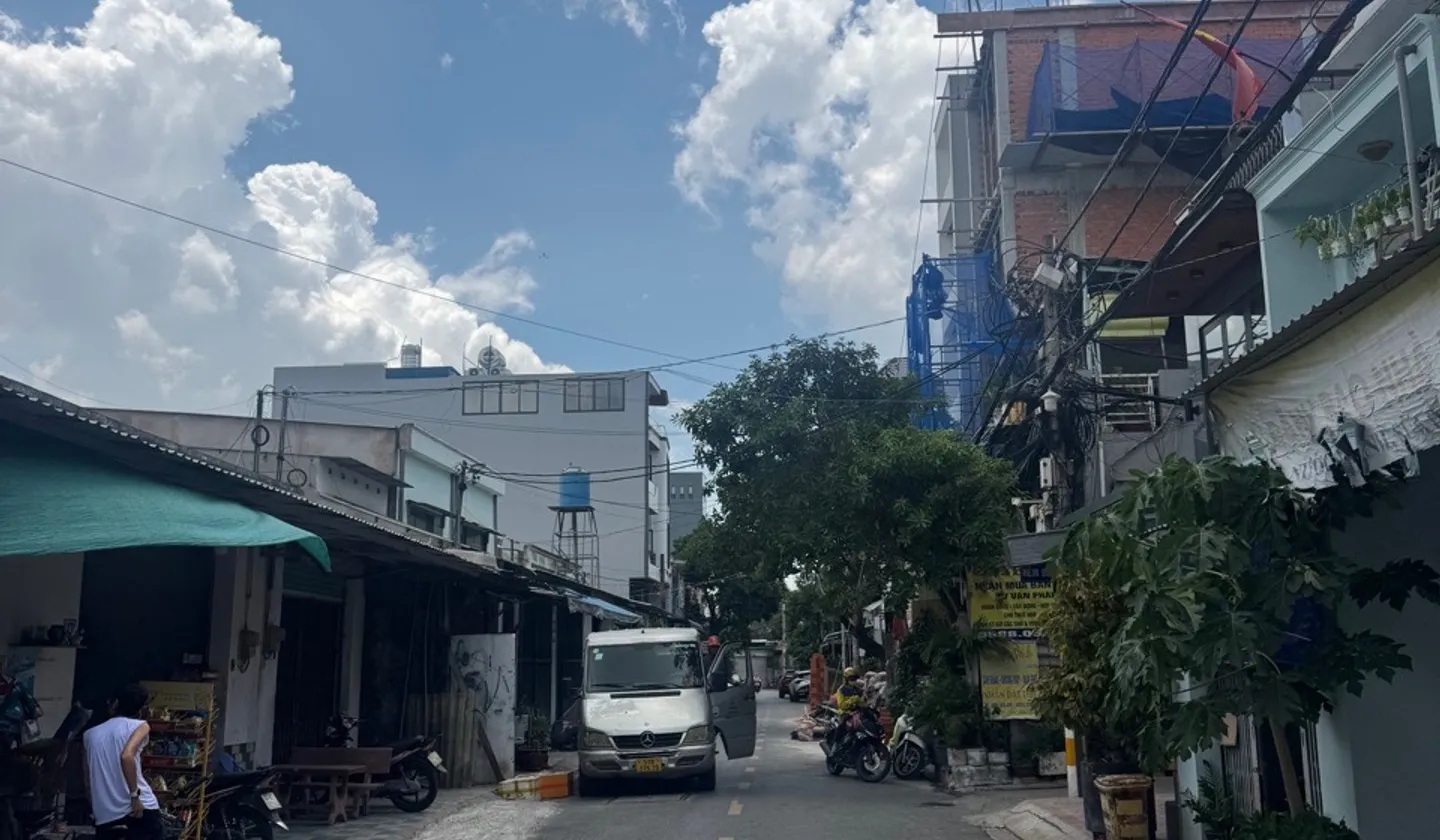 Nhà mặt phố hiếm có sát Aeon Tân Phú, 100m2 chỉ 9 tỷ, cơ hội vàng cho nhà đầu tư hoặc an cư... Bán nhà mặt phố tại Bình Hưng Hòa, Hồ Chí Minh 01