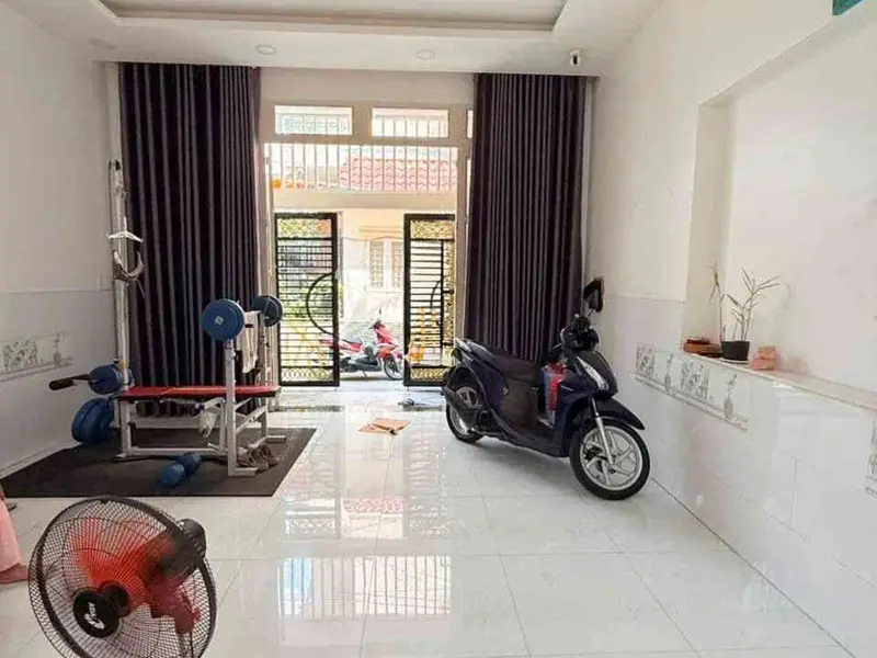 Bán nhà riêng 2 tầng, 3 phòng ngủ, Quận 7, giá 5.8 tỷ... Bán nhà riêng tại Tân Hưng, Hồ Chí Minh 01
