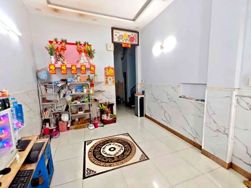 Nhà 3 tầng tiện nghi ngay trung tâm quận 11... Bán nhà riêng tại Minh Phụng, Hồ Chí Minh 01