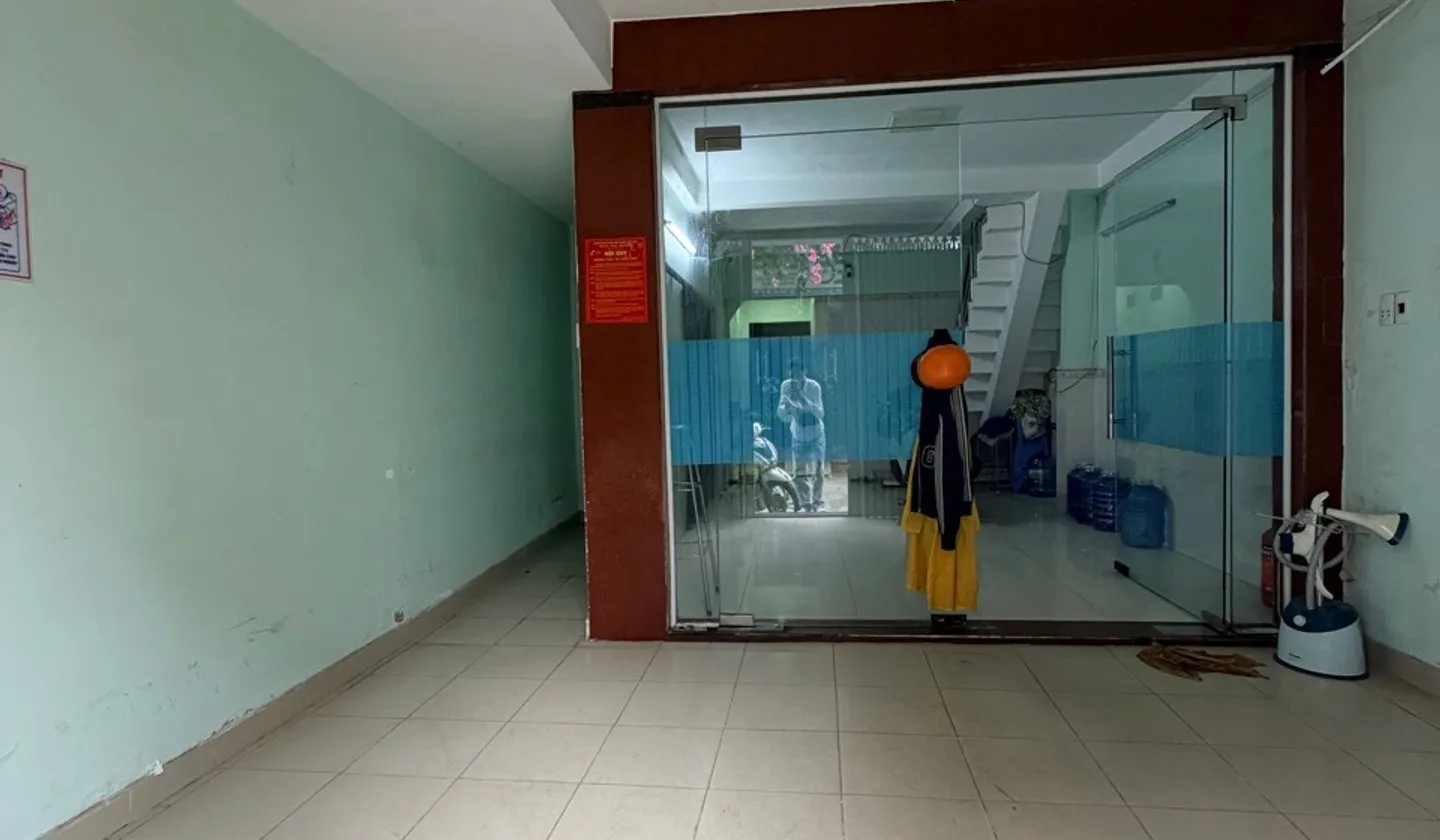 Cơ hội hiếm có sở hữu nhà 94m2 3 tầng rộng rãi tại Phạm Hùng... Bán nhà riêng tại Bình Hưng, Hồ Chí Minh 01