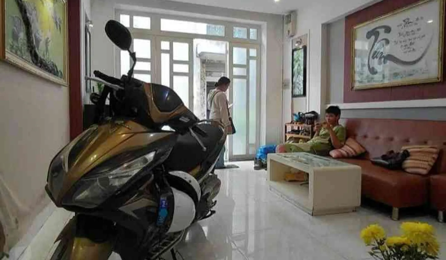 Nhà mặt phố Nguyễn Bá Tòng - Diện tích khủng, cơ hội tuyệt vời... Bán nhà mặt phố tại Bảy Hiền, Hồ Chí Minh 01