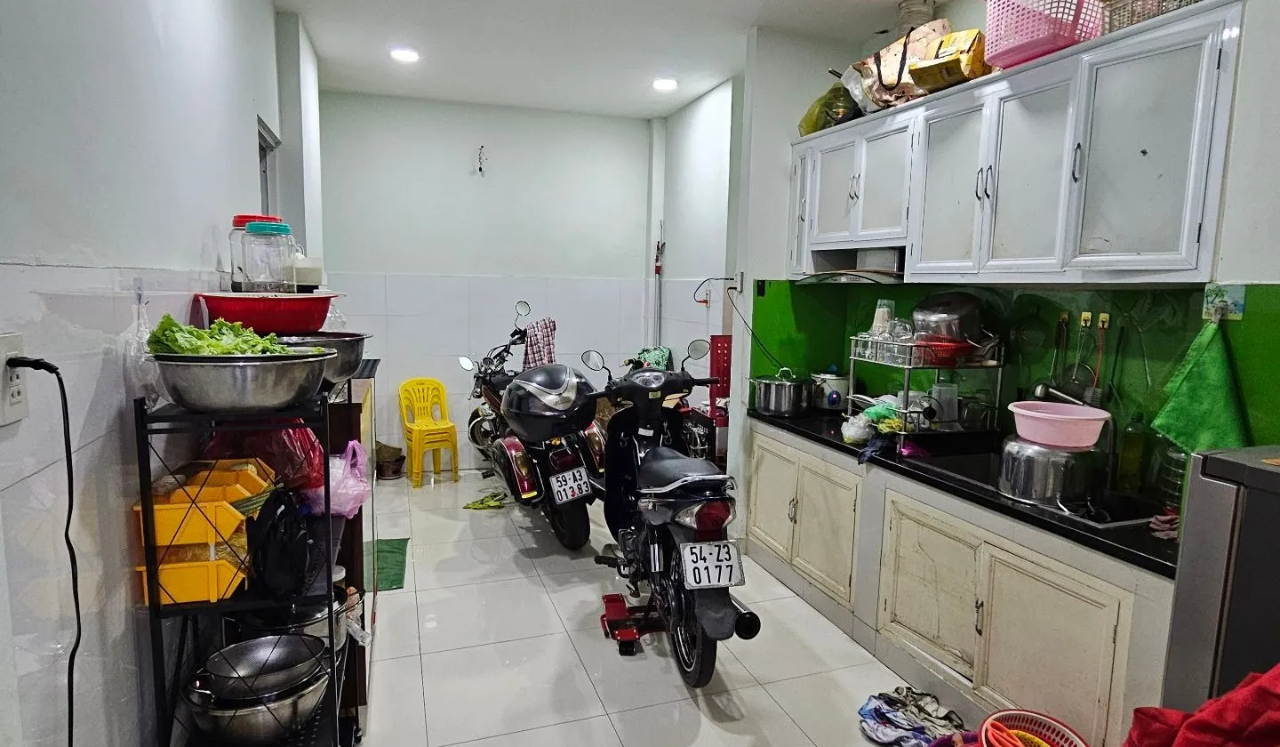 🔥NHÀ 4 TẦNG – 4PN – 5WC – VỪA Ở VỪA CHO THUÊ
🏠 HẬU GIANG – QUẬN 6
💰 Giá: Nhỉnh 5 tỷ... Bán nhà riêng tại Bình Phú, Hồ Chí Minh 01