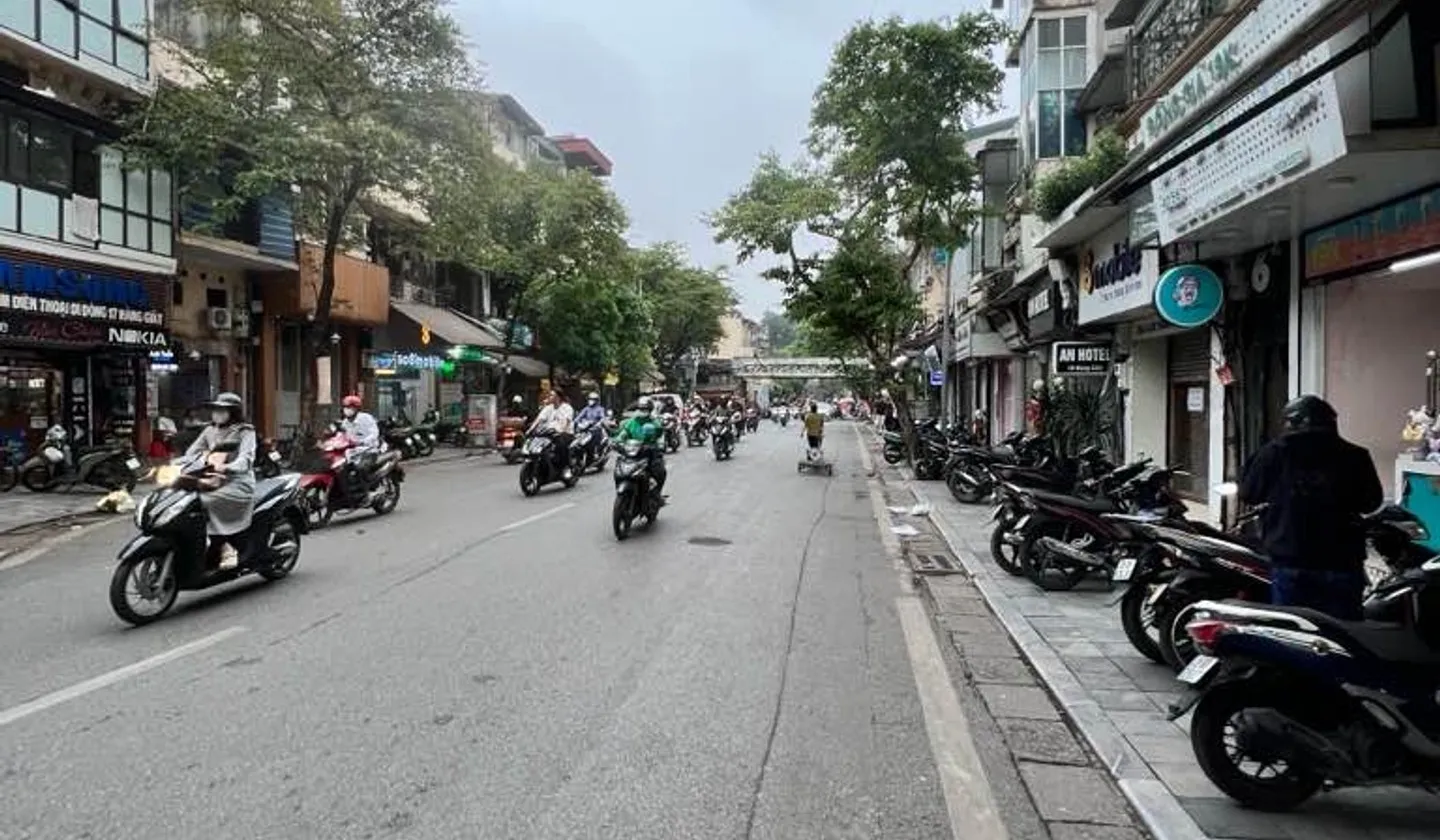 Nhà mặt phố đẳng cấp trung tâm phố cổ, cơ hội kinh doanh thịnh vượng... Bán nhà mặt phố tại Hoàn Kiếm, Hà Nội 01