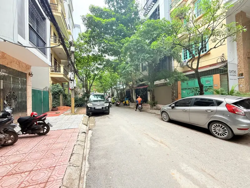 SIÊU PHẨM BA ĐÌNH – LINH LANG -ĐÀO TẤN
VỊ TRÍ CÓ 1 KHÔNG 2 - LÔ GÓC 2 MẶT VỈA HÈ, Ô TÔ TRÁNH ĐỖ .... Bán nhà riêng tại Ngọc Hà, Hà Nội 01