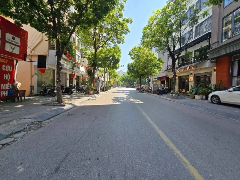 Nhà mặt phố sang trọng tại Trương Công Giai với thang máy và vỉa hè rộng... Bán nhà mặt phố tại Cầu Giấy, Hà Nội 01
