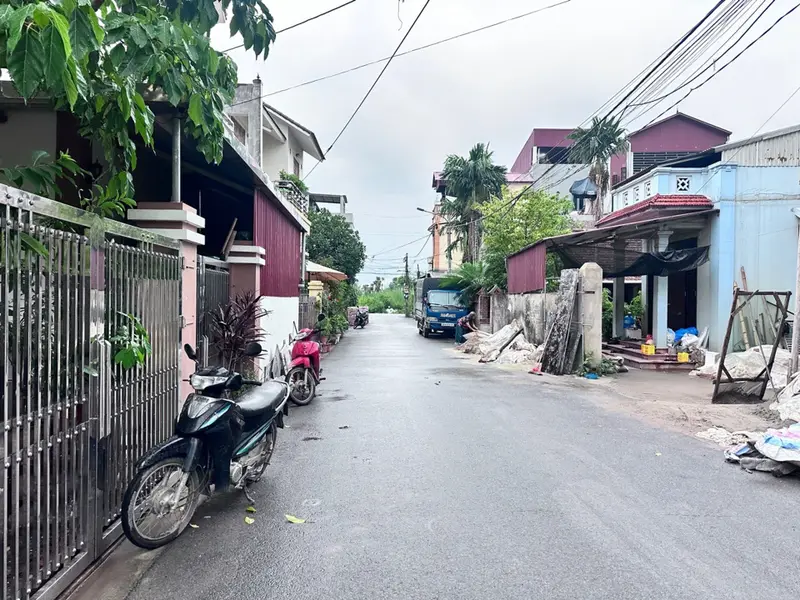 Nhà rộng mặt tiền, ô tô vào tận cửa, hiếm khu vực Nhân Vực... Bán nhà riêng tại Nghĩa Trụ, Hưng Yên 01