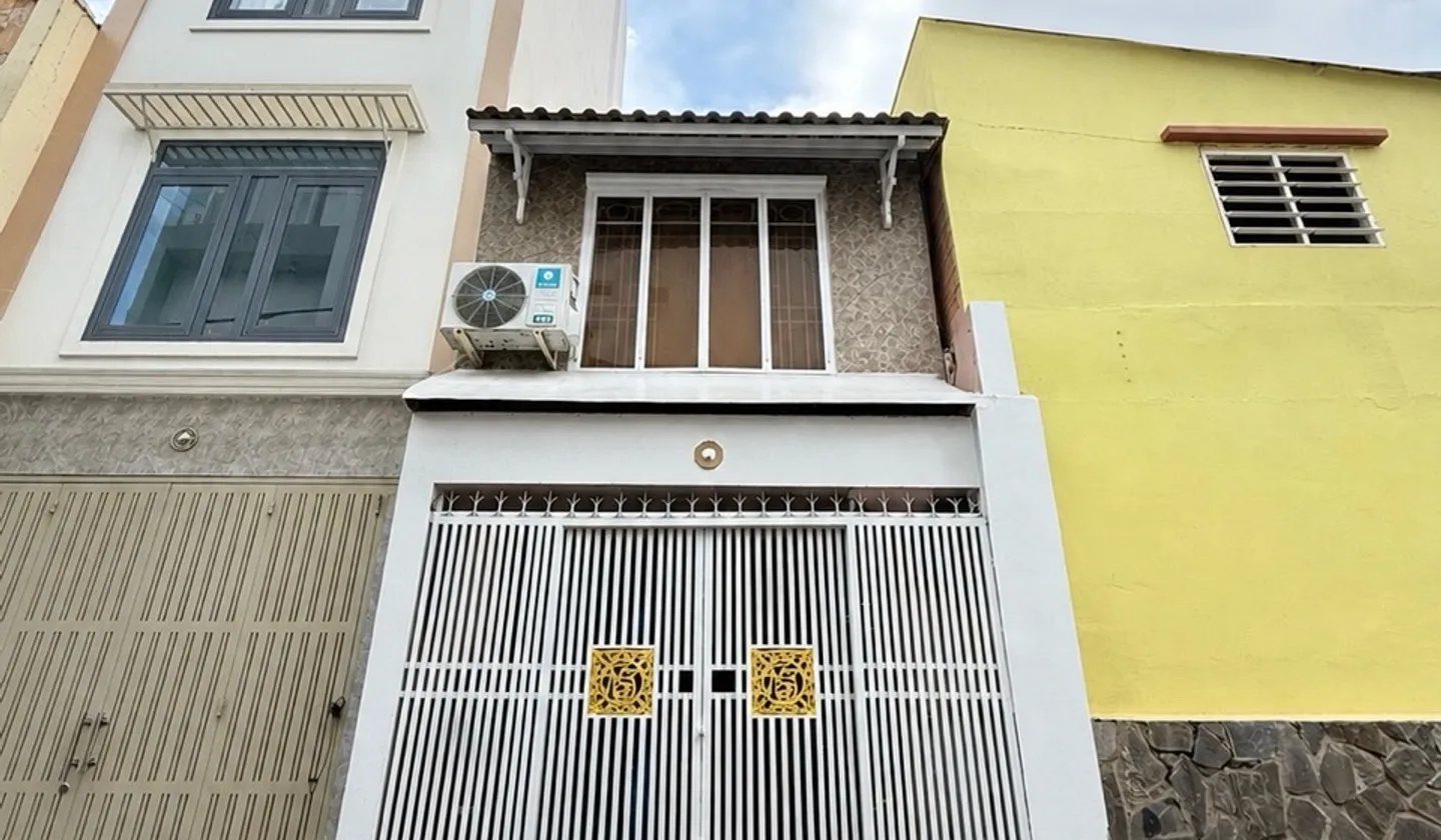 Nhà 2 tầng hẻm xe hơi Phan Văn Trị, Bình Thạnh giá 2.9 tỷ... Bán nhà riêng tại Bình Lợi Trung, Hồ Chí Minh 01