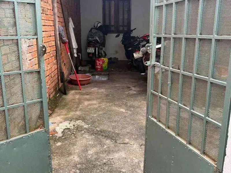 Bán nhà riêng 2 tầng hướng Đông Nam tại phường Tân Thới Hiệp, quận 12... Bán nhà riêng tại Tân Thới Hiệp, Hồ Chí Minh 01