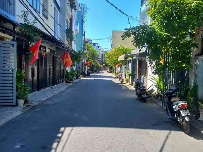 Nhà 3 tầng mặt tiền Bình An 7, đón gió Đông Nam, tiện nghi đầy đủ... Bán nhà mặt phố tại Hòa Cường, Đà Nẵng 01