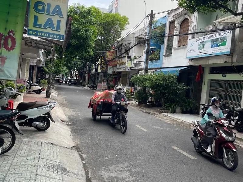 Bán nhà mặt phố 2 tầng rộng 112m2 tại Tân Bình, giá 33.5 tỷ... Bán nhà mặt phố tại Tân Bình, Hồ Chí Minh 01