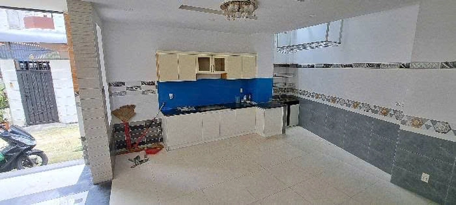 7 Tỷ, đường số Bình Hưng Hòa, ngang 6m, dài 11m, 4 tầng. tại Hồ Chí Minh 02