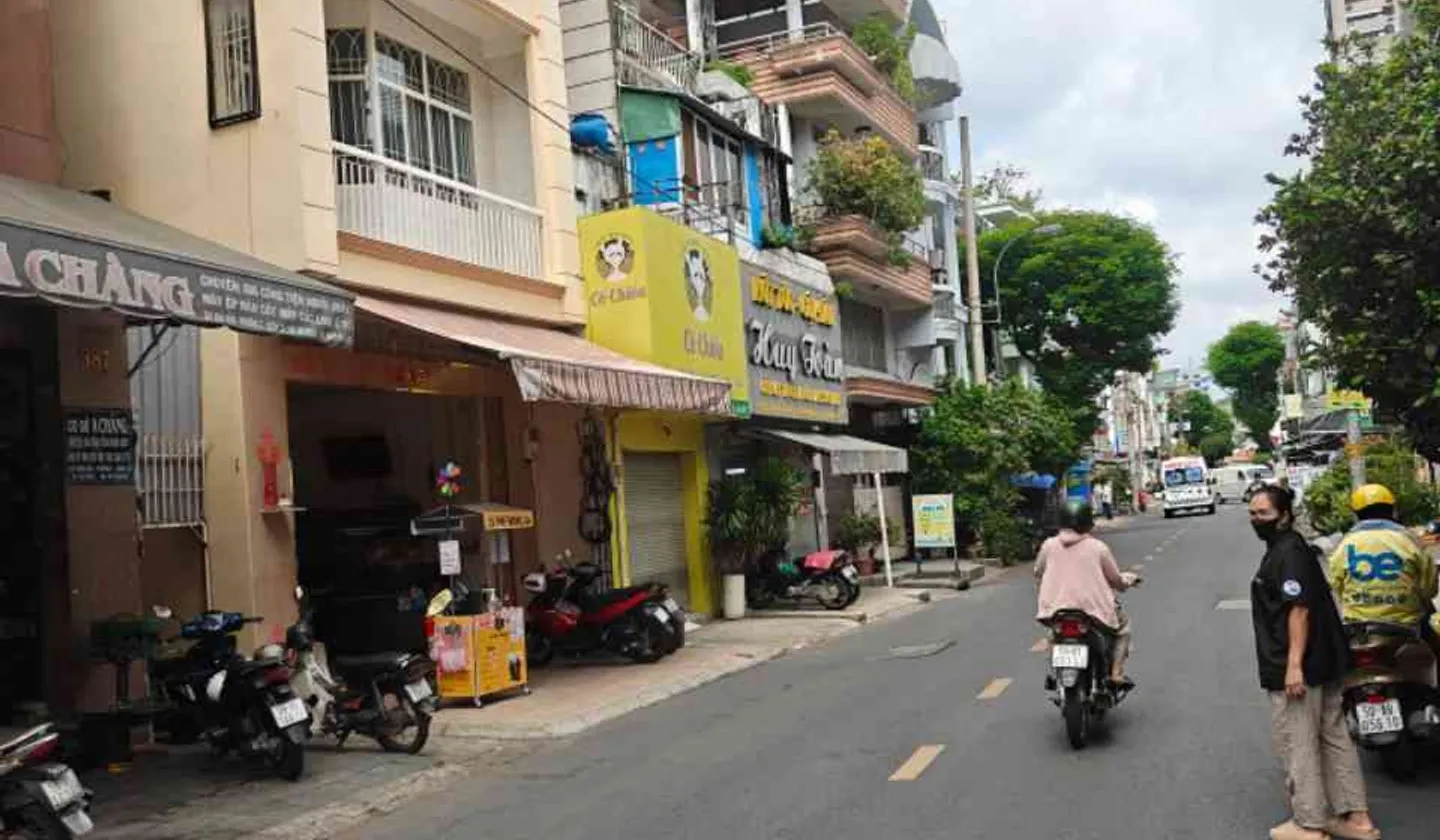 Nhà 2 mặt tiền Hòa Hảo, sầm uất, giá chỉ 16.5 tỷ... Bán nhà mặt phố tại Diên Hồng, Hồ Chí Minh 01