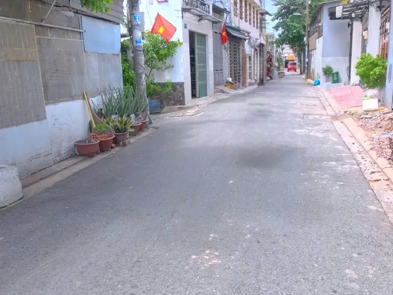 Chỉ hơn 5ty, hẻm xe hơi nhà Hương lộ 2... Bán nhà riêng tại Bình Trị Đông, Hồ Chí Minh 01