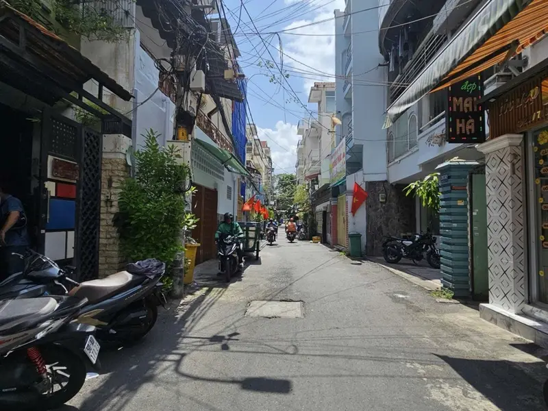 Bán nhà riêng 4 tầng sang trọng, hẻm xe hơi quận 10, diện tích 43m²... Bán nhà riêng tại Vườn Lài, Hồ Chí Minh 01