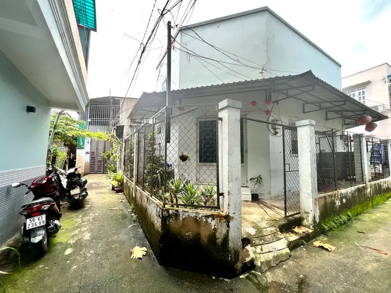 NHÀ 2 MẶT TIỀN HẺM- QL13- HIỆP BÌNH PHƯỚC-DT: 80m² – ngang 6,2m x 12,7m- CHỈ : 3.89T
 lô đất chia 2... Bán nhà riêng tại Hiệp Bình, Hồ Chí Minh 01