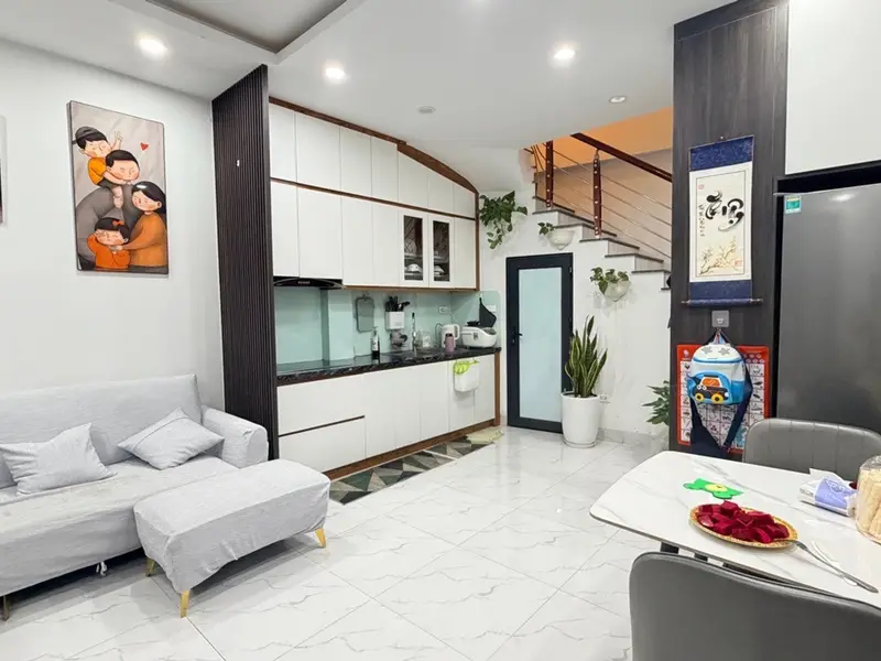 Bán nhà riêng 5 tầng diện tích 33.5m2 tại phường Phúc Lợi, Hà Nội, giá 6.6 tỷ, pháp lý chuẩn... Bán nhà riêng tại Phúc Lợi, Hà Nội 01