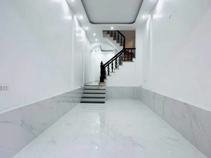 Nhà Hiếm Ngõ Hoàng Mai - Ô Tô Vào Nhà, 2 Mặt Thoáng, Giá Tốt... Bán nhà riêng tại Tương Mai, Hà Nội 01