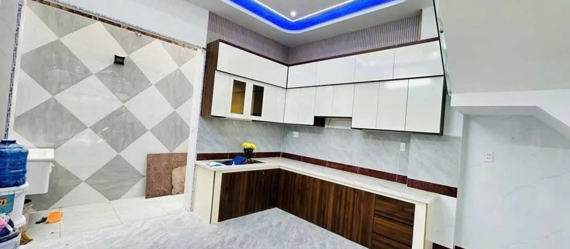 Nhà Riêng Phong Cách Hiện Đại Tại Long Trường, Hồ Chí Minh... Bán nhà riêng tại Long Trường, Hồ Chí Minh 01