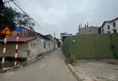 Mô tả:
Nhà thiết kế 4,5 tầng có tum hoàn thiện

T1. Phòng khách bếp wc
T2. T3. T4 phòng ngủ wc
T... Bán nhà riêng tại Long Biên, Hà Nội 03