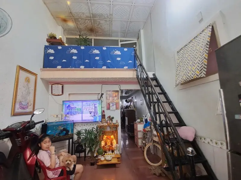 NHÀ GÁC LỬNG KIỆT TÔN ĐỨC THẮNG, LIÊN CHIỂU - SÁT NGAY BẾN XE, CHỢ HOÀ MỸ - GIÁ CHỈ HƠN 2TỶ.... Bán nhà riêng tại Hòa Khánh, Đà Nẵng 01