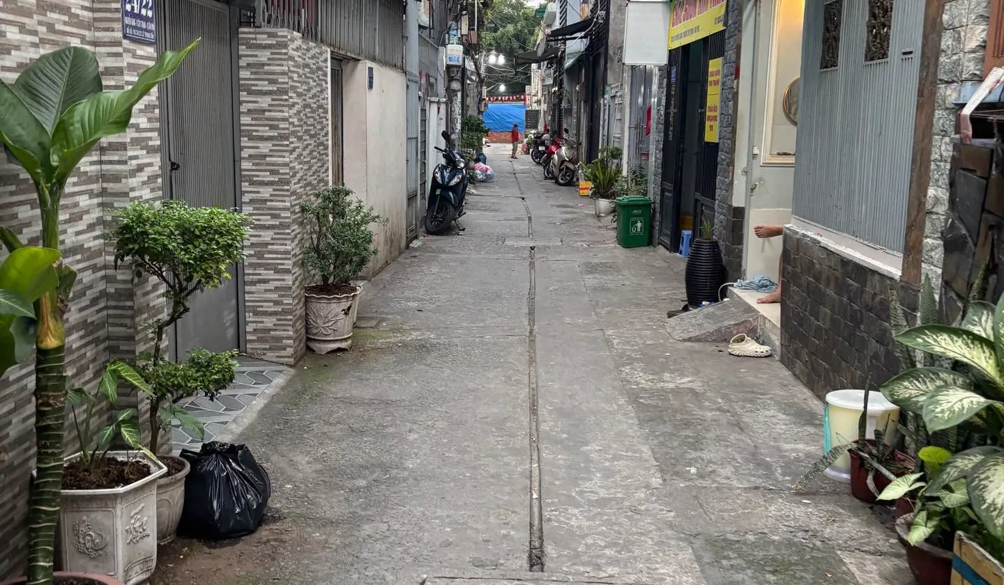 Bán nhà 2 tầng 33m2 tại Tân Phú, gần Đại học Công nghiệp Thực phẩm... Bán nhà riêng tại Tây Thạnh, Hồ Chí Minh 01