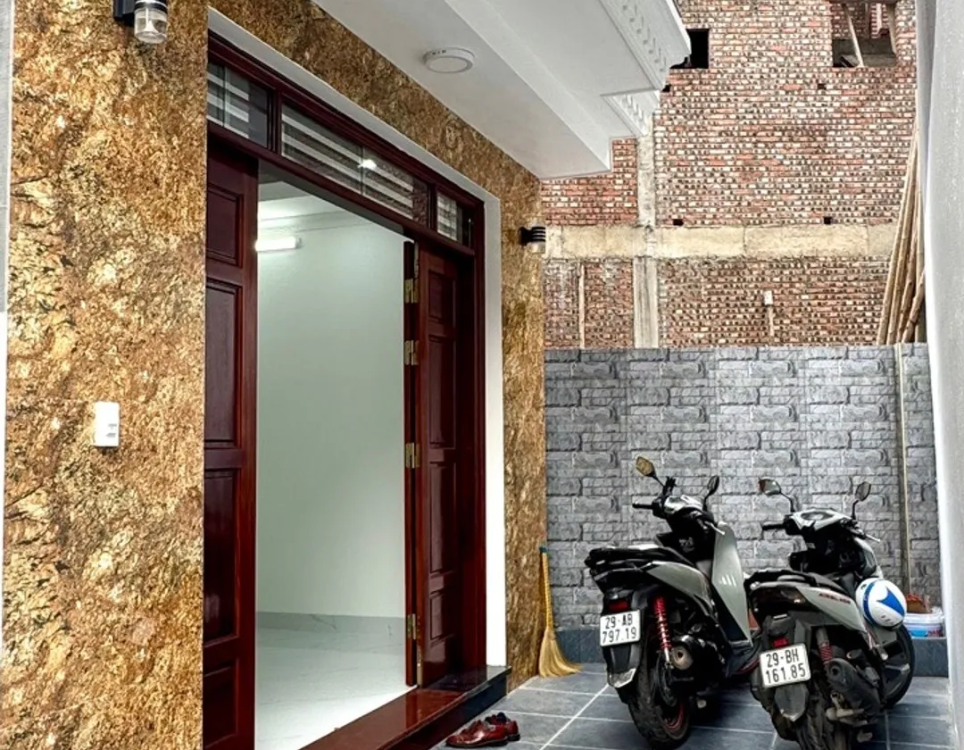 Nhà 6 Tầng Thang Máy Ngay Trung Tâm Việt Hưng, Gần Ô Tô nhỉnh 11 tỷ... Bán nhà riêng tại Việt Hưng, Hà Nội 01