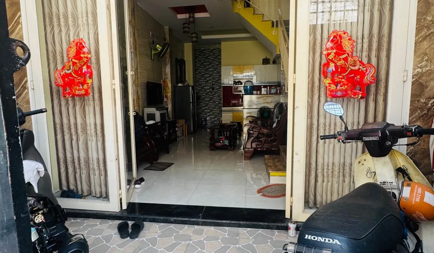 Bán nhà 3 tầng 43m2 tại Trung Lang, Tân Bình, giá 7,25 tỷ... Bán nhà riêng tại Bảy Hiền, Hồ Chí Minh 01