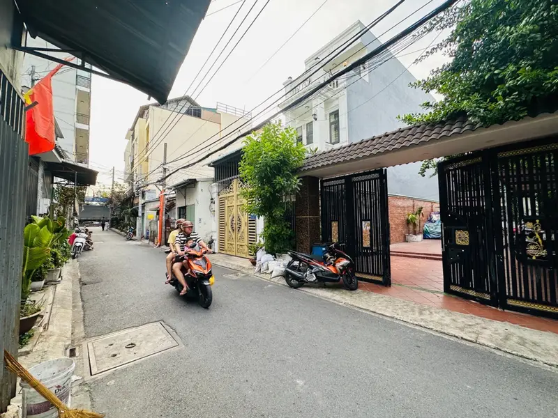Bán căn biệt thự hẻm 6m lê thị riêng vào 50m. Thới an. 330m2 giá chỉ 16,5tỷ còn tl... Bán nhà riêng tại Thới An, Hồ Chí Minh 01