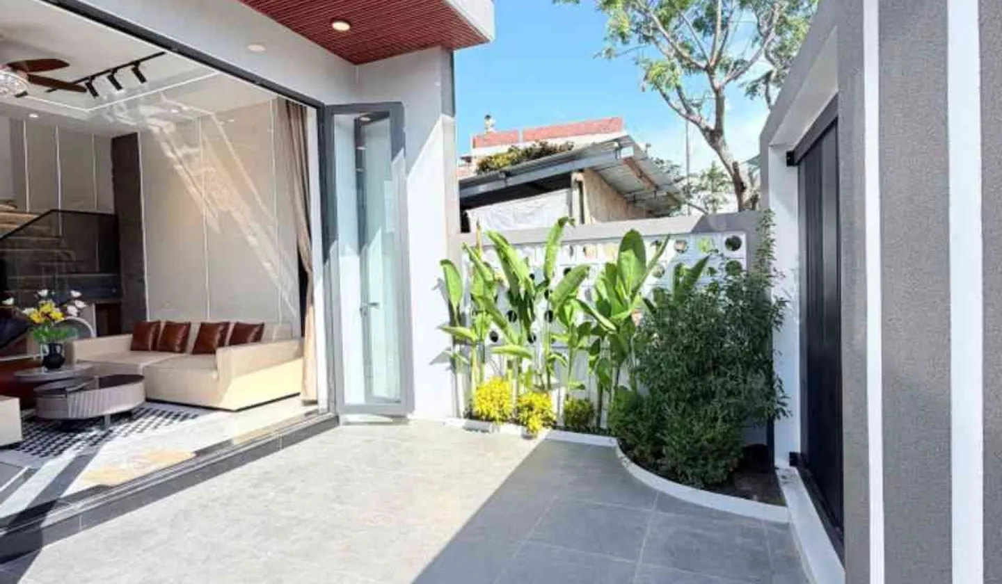Nhà 2 tầng sang xịn ô tô đậu cửa tại Dương Sơn... Bán nhà riêng tại Hòa Xuân, Đà Nẵng 01
