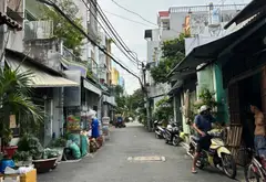 Bán nhà riêng 93m2 tại Bình Tân giá 7.7 tỷ có sân để xe ô tô hẻm xe tải... Bán nhà riêng tại Bình Trị Đông, Hồ Chí Minh 05