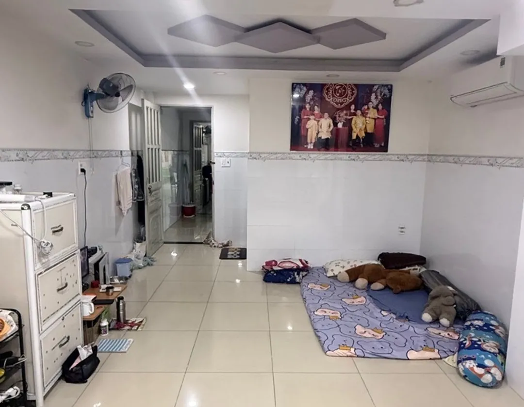 Nhà dịch vụ 5 tầng 15 phòng kinh doanh tại Kênh Nước Đen... Bán nhà riêng tại Phú Thọ Hòa, Hồ Chí Minh 01