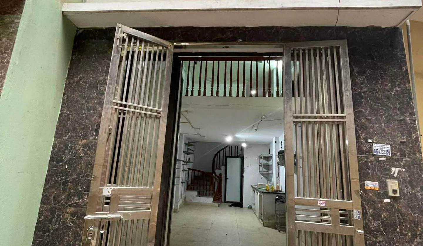 Nhà 5 tầng hiện đại tại Phường Thanh Liệt, Hà Nội - Tiện nghi, vị trí tiềm năng... Bán nhà riêng tại Thanh Liệt, Hà Nội 01