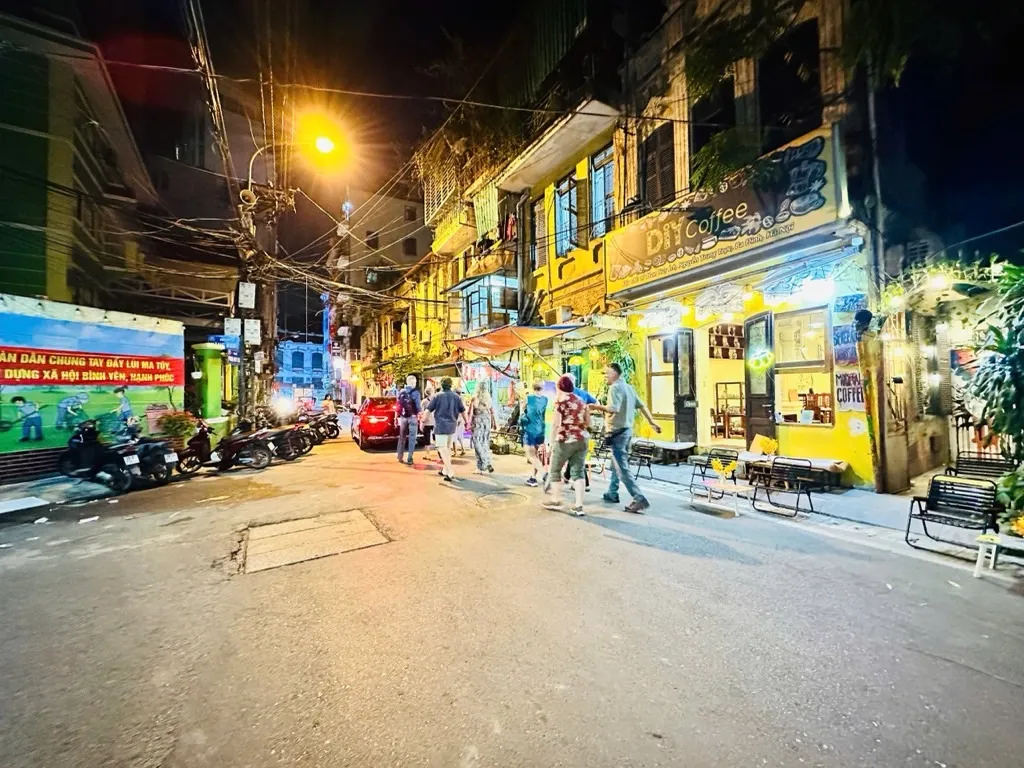 Nhà góc 3 mặt thoáng phố cổ, kinh doanh đỉnh, ô tô đỗ thoải mái... Bán nhà mặt phố tại Ba Đình, Hà Nội 01